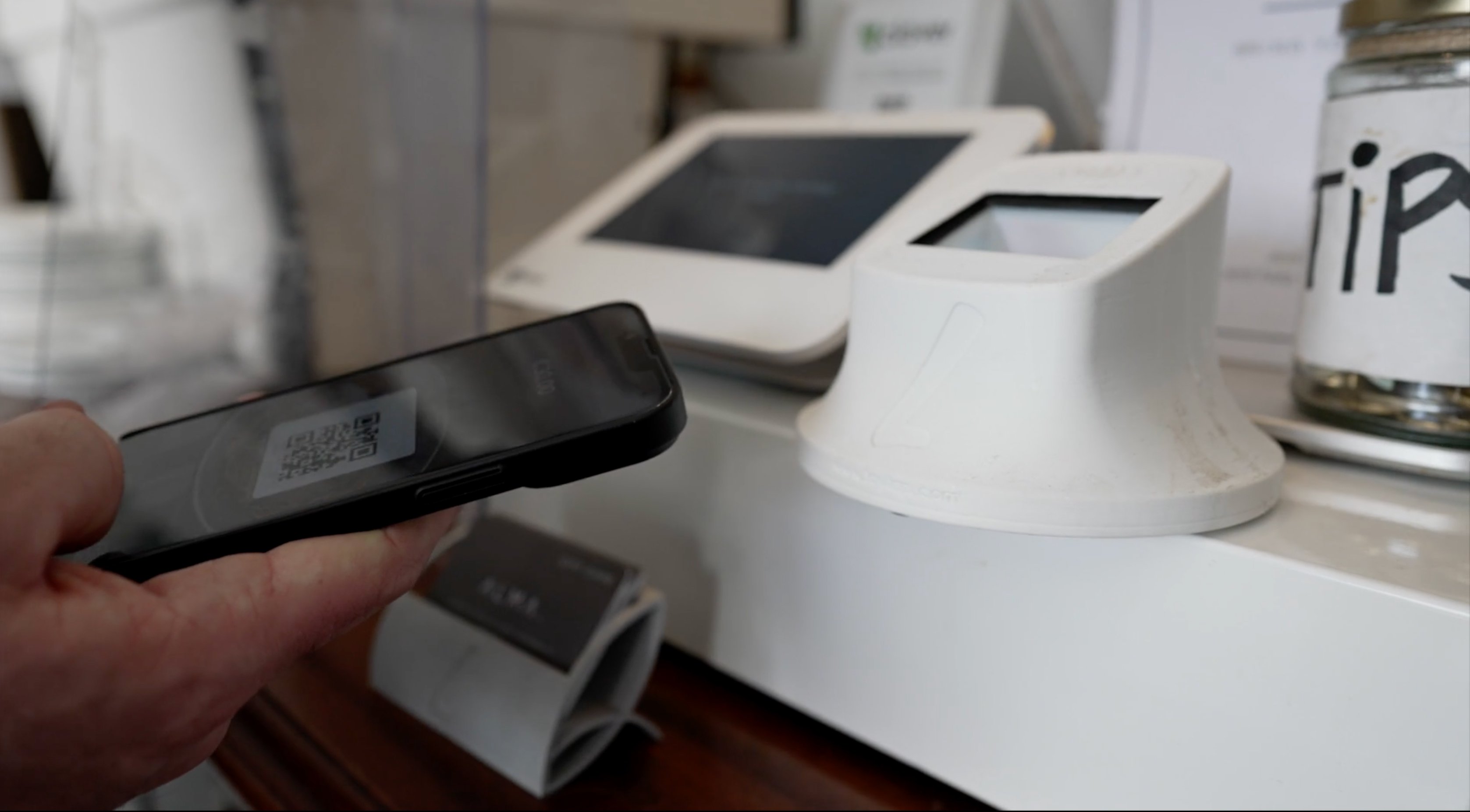 Alma-QR-1mb Alma-QR-1mb